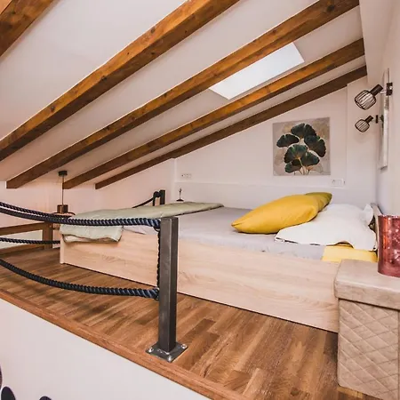 Apartman Ladro