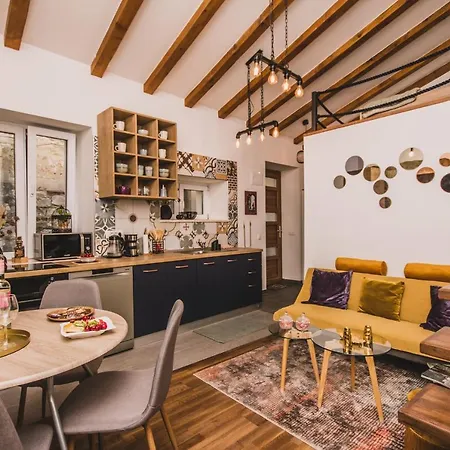 Apartman Ladro *